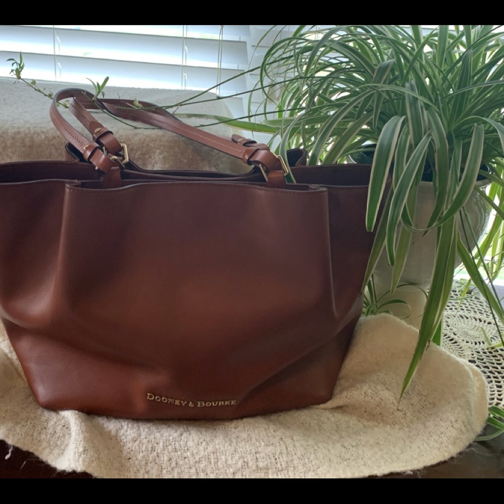 Dooney and Bourke Totebag